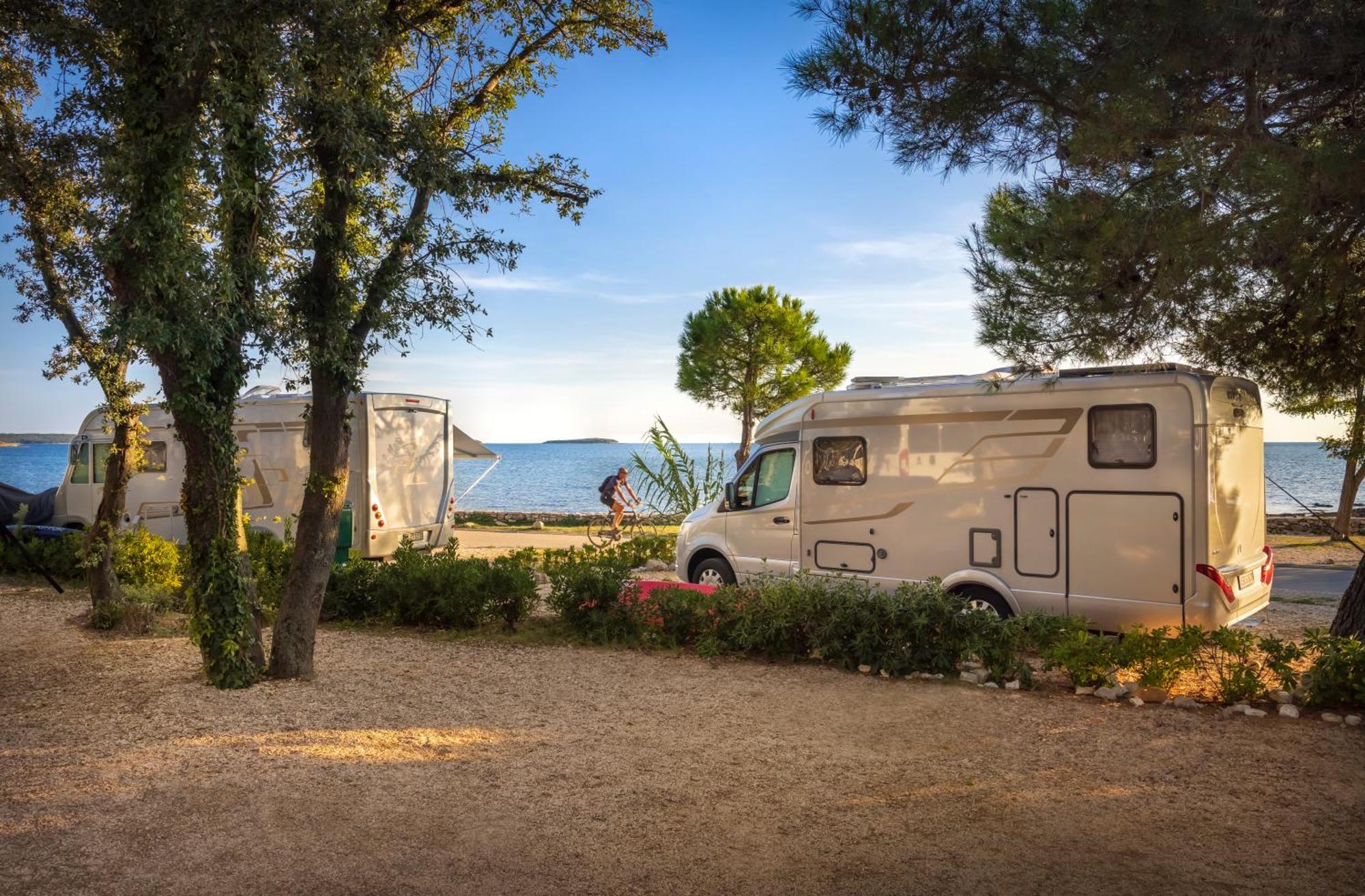 Maistra Camping Polari Pitches Ровинь Экстерьер фото