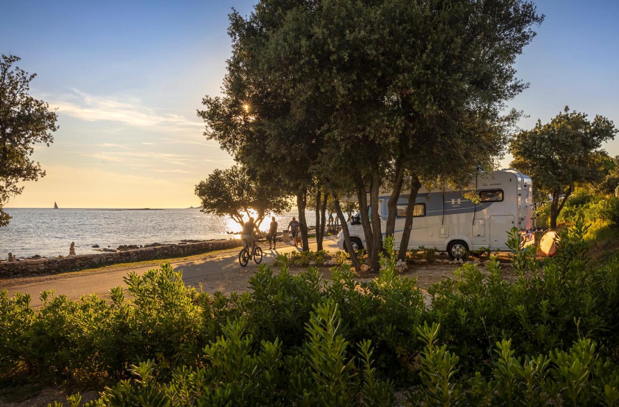 Maistra Camping Polari Pitches Ровинь Экстерьер фото